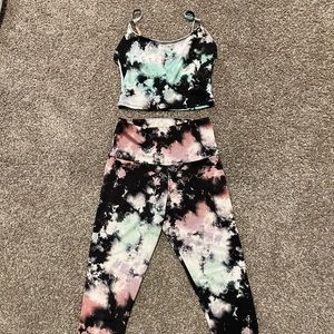 Cyclebar tye-dye set